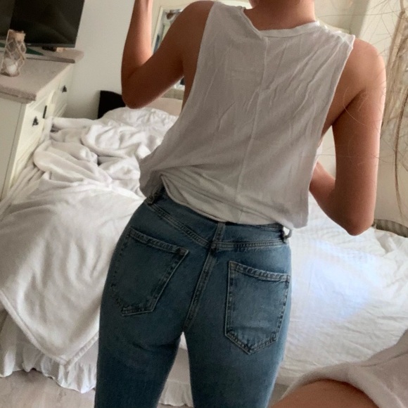 Brandy Melville Graphic Tee - Picture 2 of 5